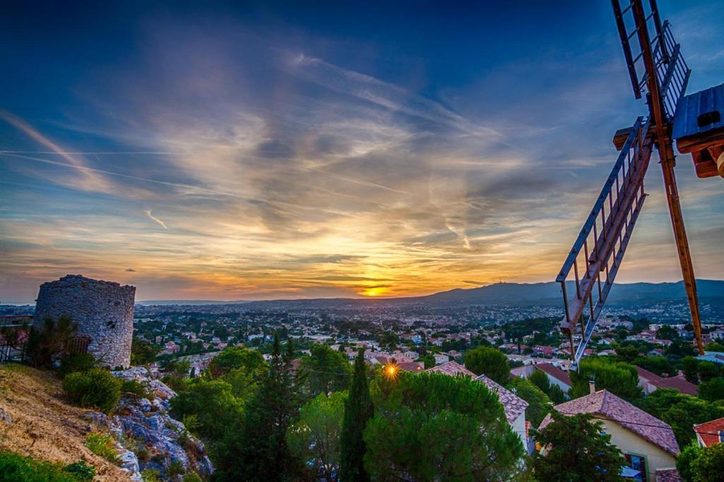 Au Charme Provencal Villa อัลโลช ภายนอก รูปภาพ